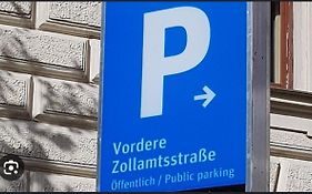 Klimatisierter Wiener Altbauflair Im Zentrum Wiens