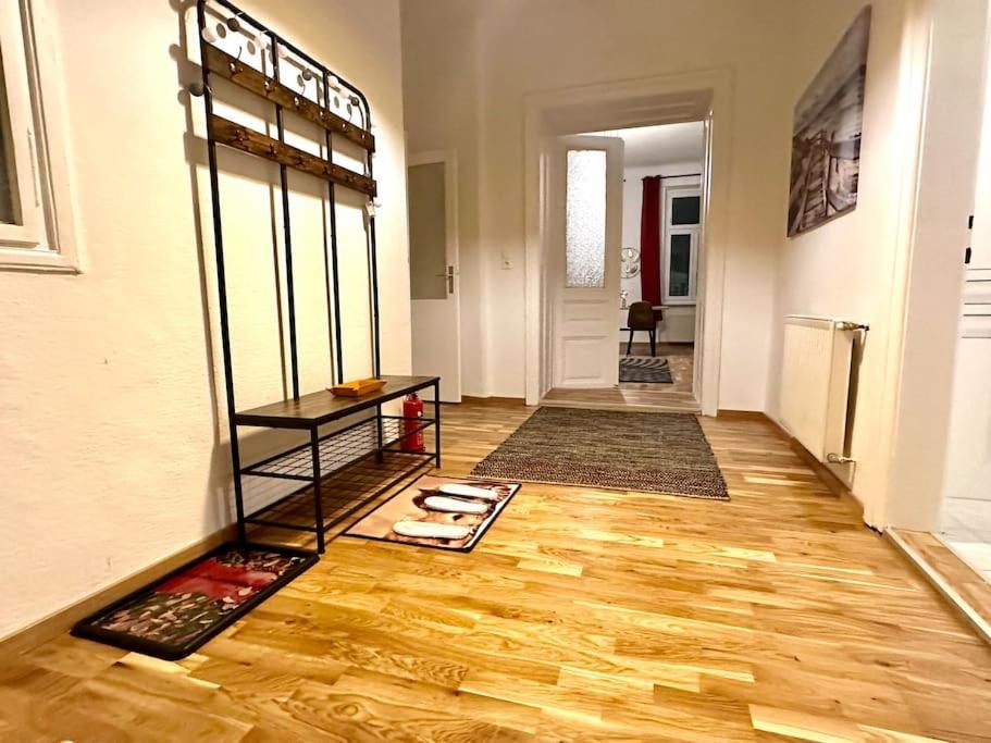 Klimatisierter Wiener Altbauflair Im Zentrum Wiens Exterior foto